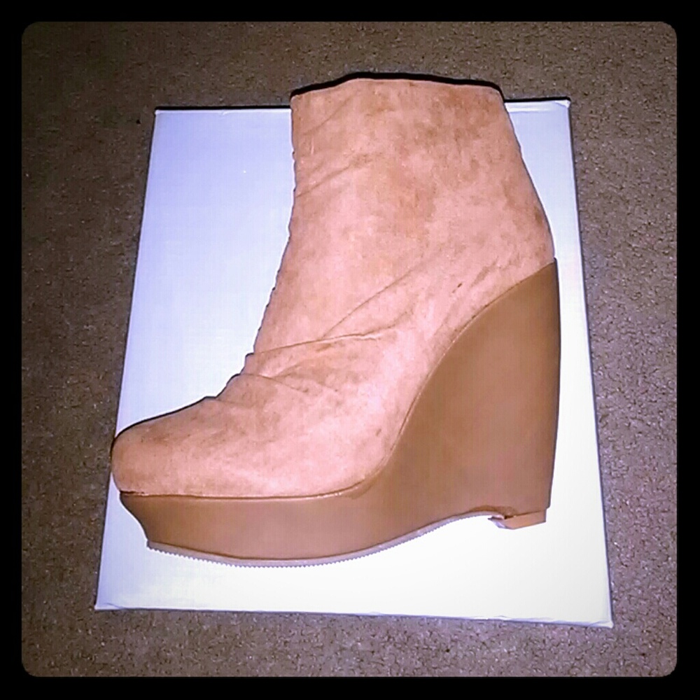 Women's fall boots